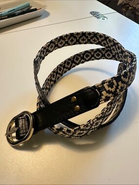 Betsey Johnson Black & White Woven Geometric Belt